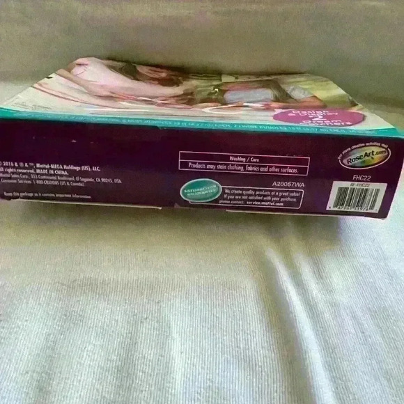 All NIB. Lot of 4 Assortment of Boxed Crafts - Picture 4 of 12